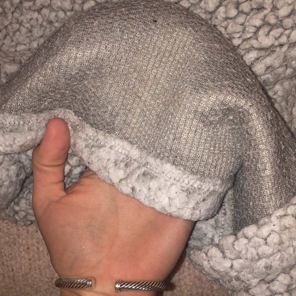 True Grit pullover!!! - Picture 6 of 6